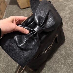 Elegant Black Bow Accent Women's Bag